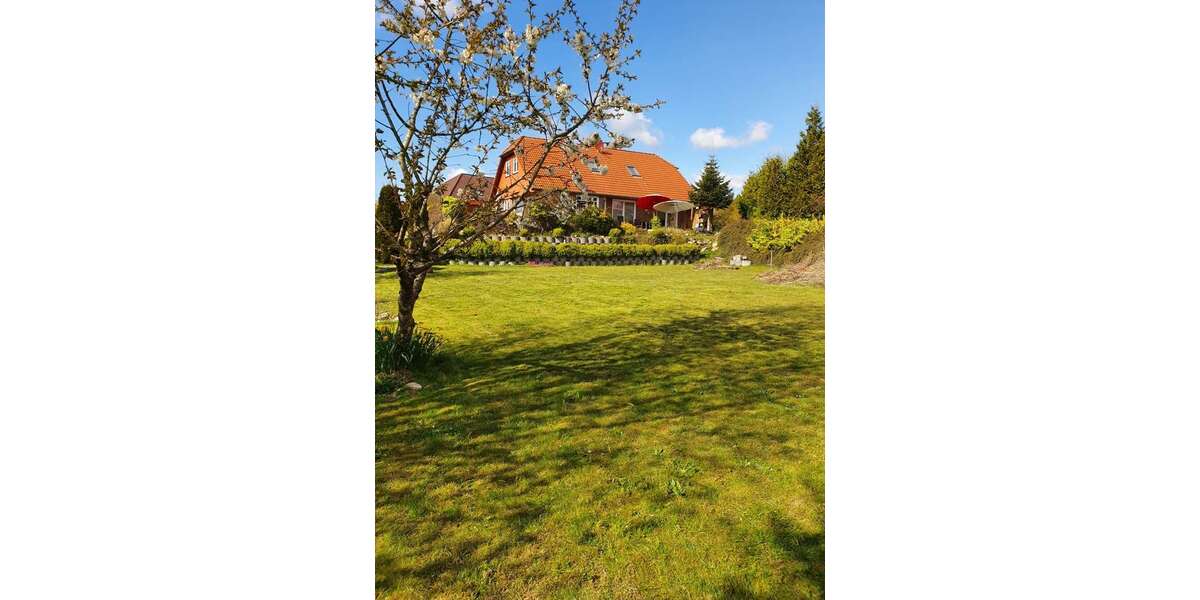 Einfamilienhaus Albersdorf - 7 Zimmer, 165 m&sup2;, 495.000&euro; | Angebot:23804221