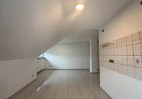 Gemütliche Dachgeschoßwohnung in Bischmisheim!