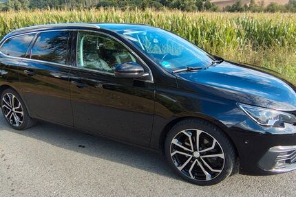 Peugeot 308 122.000 km 11.699 € Waldkappel 37284