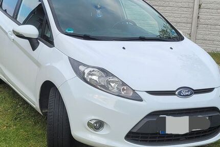 Ford Fiesta 184.700 km 3.999 &euro; Dassow 23942
