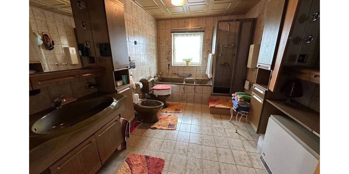 Mehrfamilienhaus, Wohnhaus Homberg (Efze) Dickershausen - 1 Zimmer, 290 m&sup2;, 165.000&euro; | Angebot:26583300