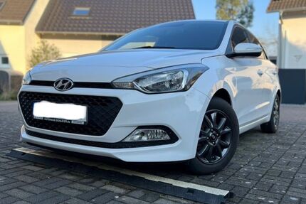 Hyundai i20 70.100 km 8.999 &euro; Kleinniedesheim 67259