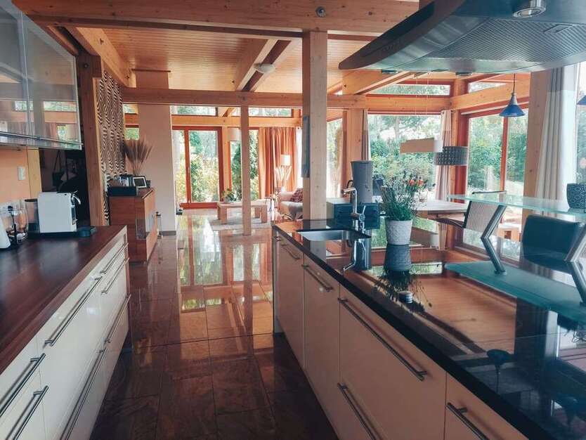 Haus zum Kaufen in Falkensee 1.350.000 € 223 m²