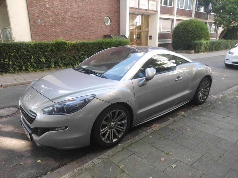 Peugeot RCZ 44.900 km 10.200 € Düsseldorf 40545