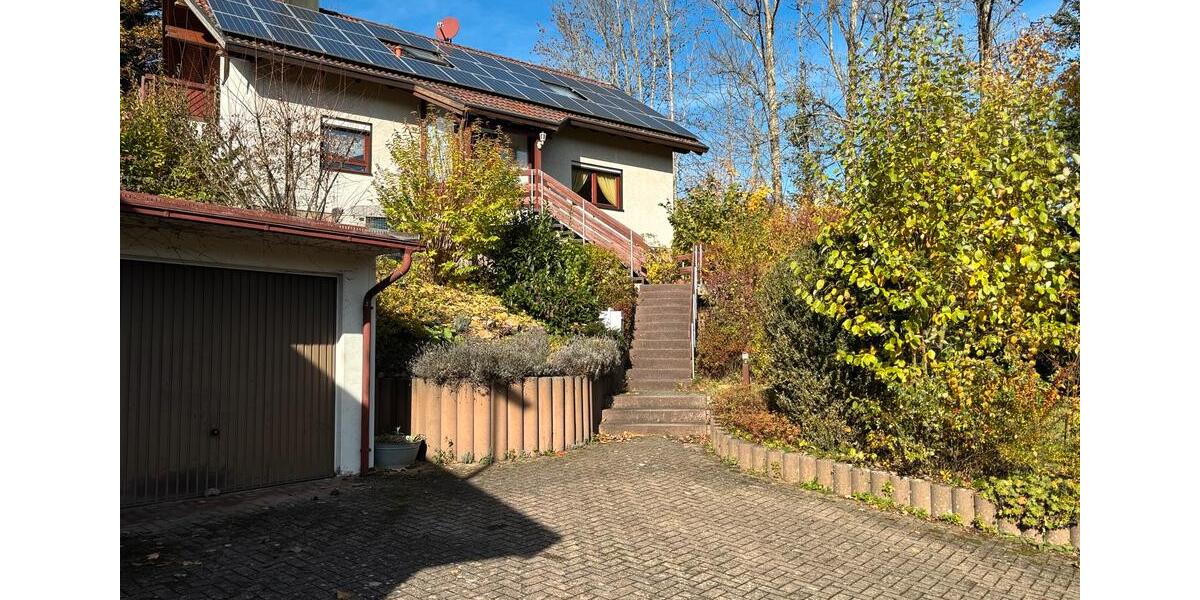 Einfamilienhaus Trossingen - 7 Zimmer, 209 m&sup2;, 699.000&euro; | Angebot:26811603