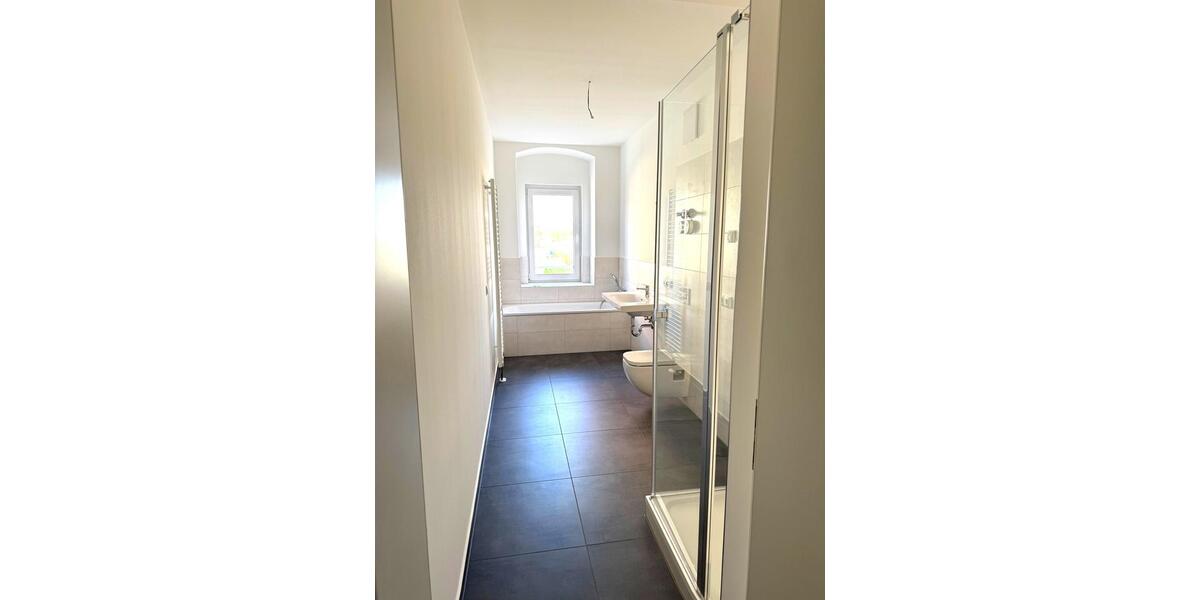 Etagenwohnung Heidenau - 3 Zimmer, 101 m&sup2;, 1.115&euro; | Angebot:26675791