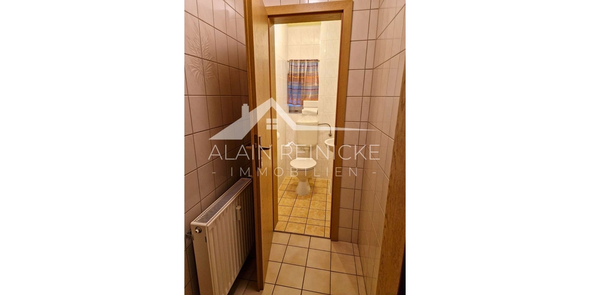 Zwei Familien auf 2 Etagen (OG+DG) 9 zimmer