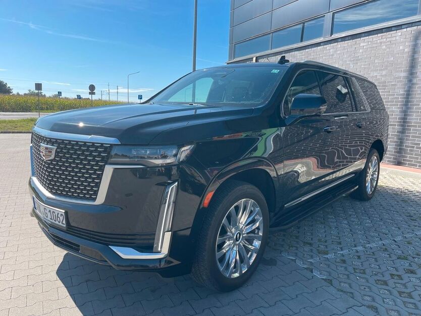 Cadillac Escalade 66.800 km 118.999 € Schkölen 07619