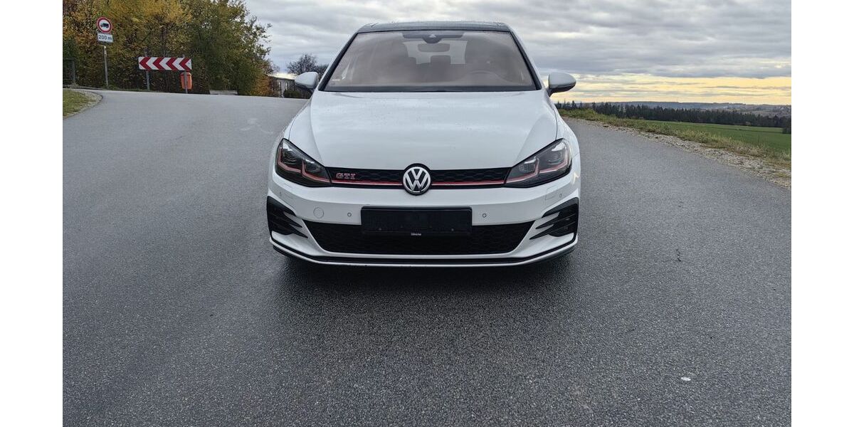 VW Golf 93.265 km 19.950 &euro; Salzweg 94121