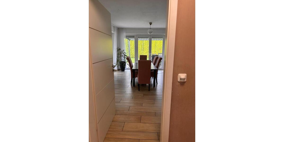 Bungalow Minden Bärenkämpen - 4 Zimmer, 210 m&sup2;, 2.400&euro; | Angebot:26126580