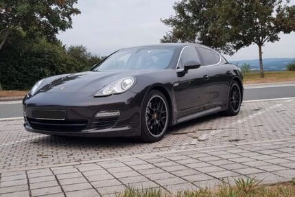 Porsche Panamera 174.500 km 21.990 € Sindelfingen 71067