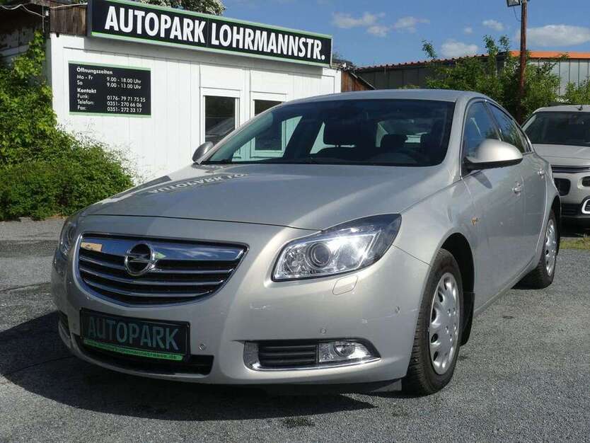 Opel Insignia 52.980 km 7.500 € Dresden 01237