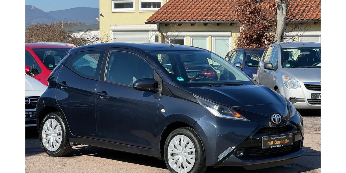 Toyota Aygo (X) 135.000 km 5.699 &euro; Landau in der Pfalz, Rheinland-Pfalz 76829