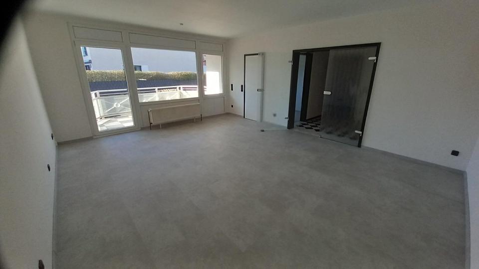 Erdgeschoßwohnung Velbert Velbert-Mitte - 4 Zimmer, 113 m&sup2;, 1.230&euro; | Angebot:24454393