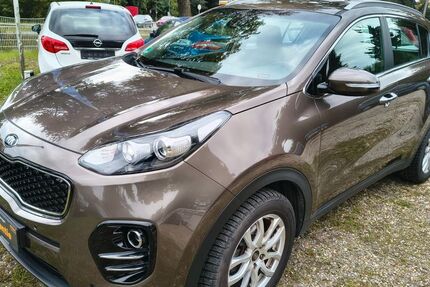 Kia Sportage 31.000 km 16.200 &euro; Fredersdorf-Vogelsdorf bei Berlin 15370
