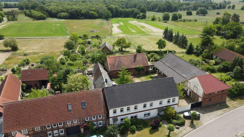 Bauernhaus, Landhaus Kalbe (Milde) Altmersleben - 9 Zimmer, 296 m&sup2;, 280.000&euro; | Angebot:24031811