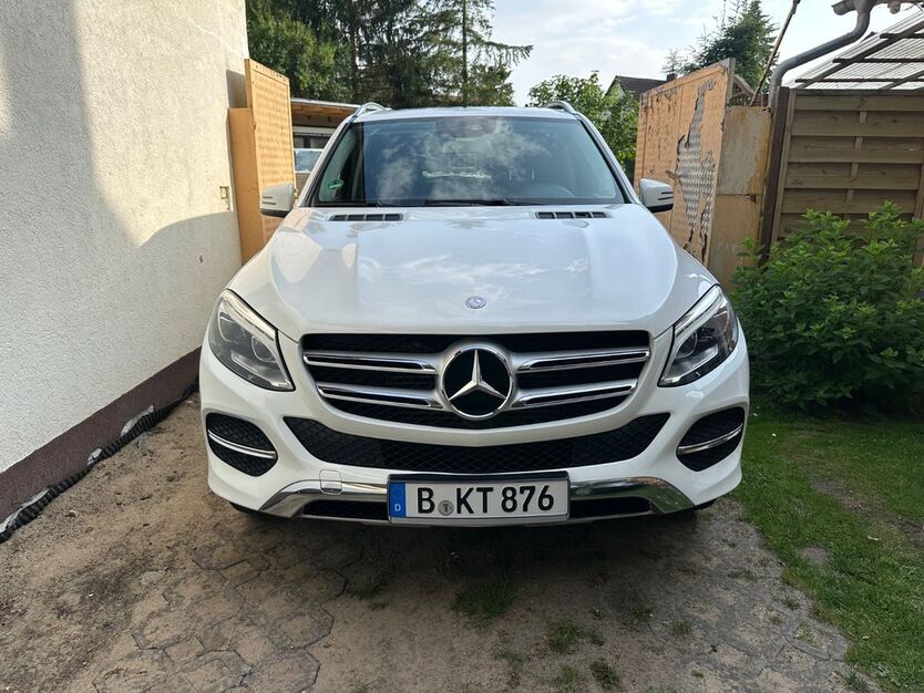 Mercedes-Benz GLE 350 137.000 km 26.999 € Berlin 10553