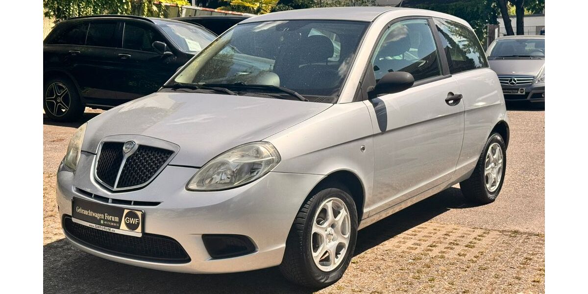 Lancia Ypsilon 51.626 km 2.790 &euro; Stuttgart 70437