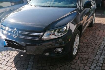 VW Tiguan 147.500 km 12.900 &euro; Ellgau 86679
