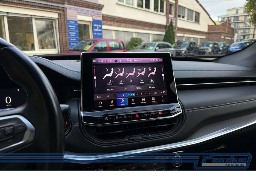 Jeep Compass S Plug-In Hybrid 4WD*Pano*Alpine*360°*CP 99.198 km 19.900 € Berlin 13187