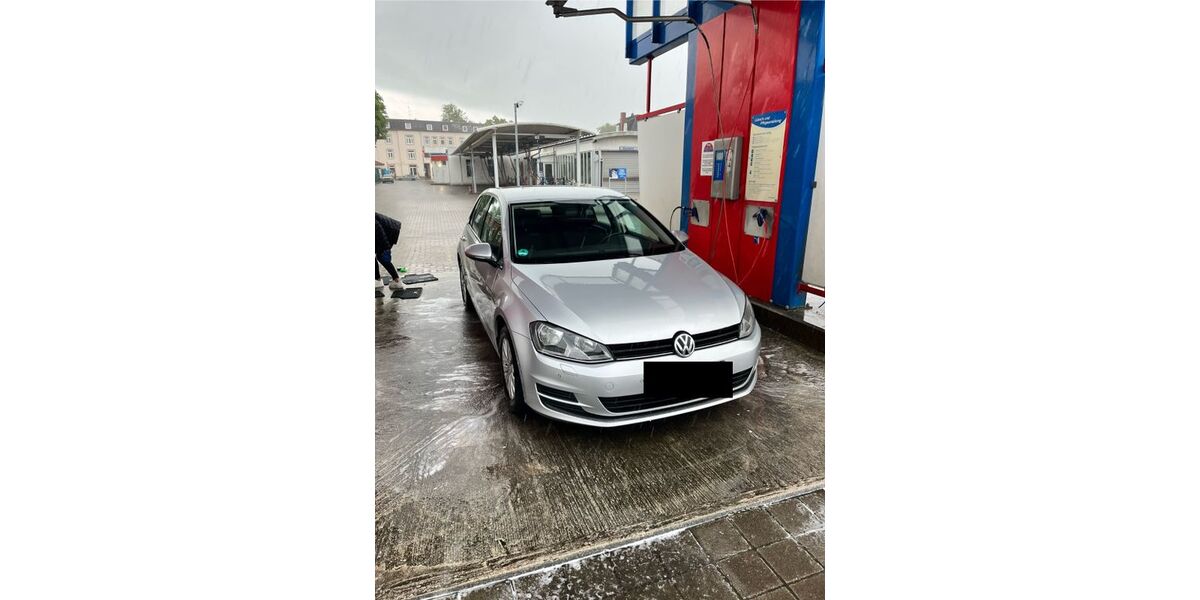 VW Golf 130.000 km 7.999 &euro; Lüneburg 21335
