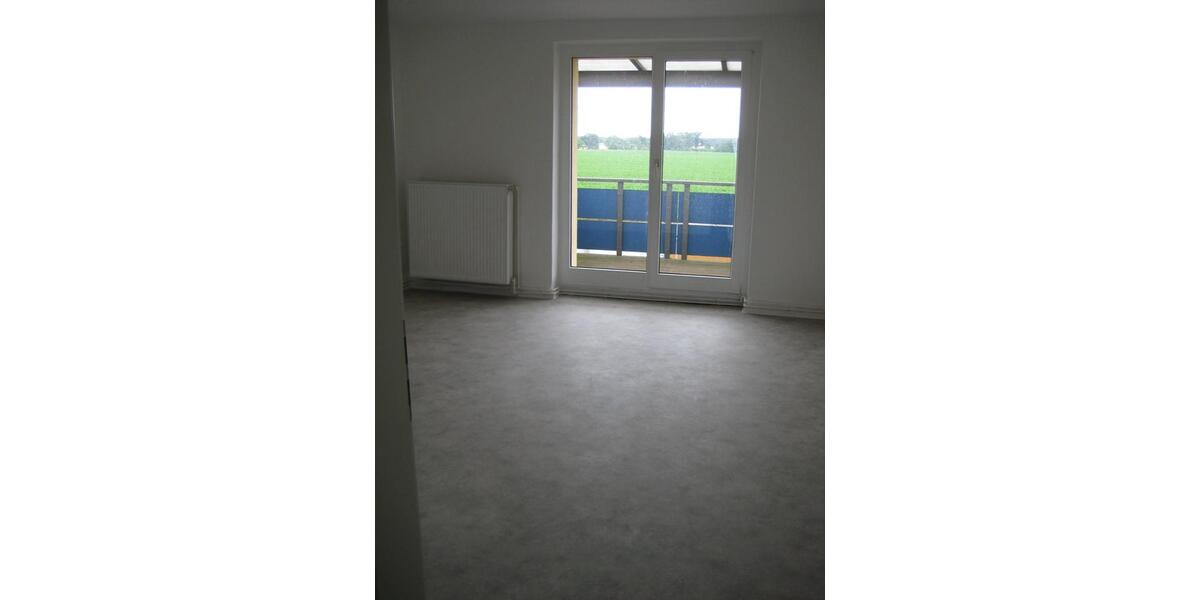Etagenwohnung Osterburg (Altmark) - 3 Zimmer, 61 m&sup2;, 273&euro; | Angebot:10086784
