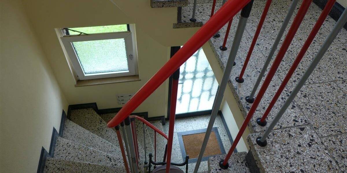 Mehrfamilienhaus, Wohnhaus Düsseldorf Lierenfeld - 9 Zimmer, 202 m&sup2;, 488.000&euro; | Angebot:26247298