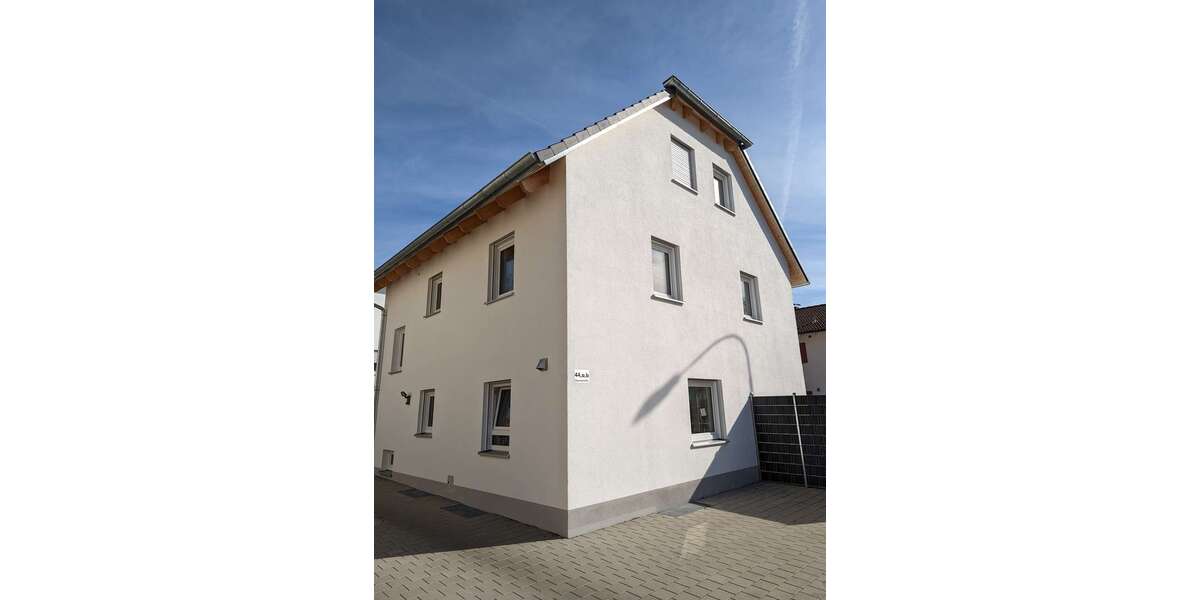Einfamilienhaus Ingolstadt Ringsee - 7 Zimmer, 142 m&sup2;, 2.200&euro; | Angebot:27032820