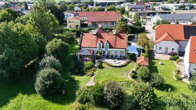 Haus zum Kaufen in Petershausen 1.350.000 € 450 m²
