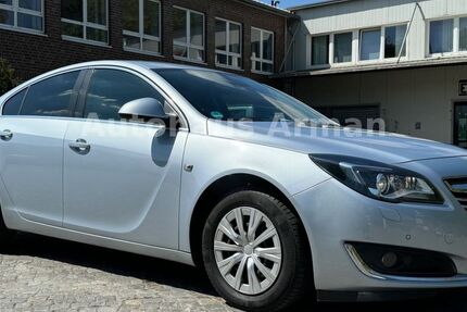 Opel Insignia 97.000 km 7.490 € Bremen 28329