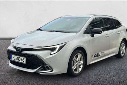 Toyota Corolla 11.000 km 37.990 &euro; Porta - Westfalica 32457