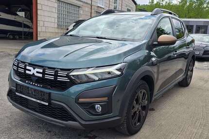 Dacia Sandero 32.500 km 15.800 &euro; Würzburg 97076
