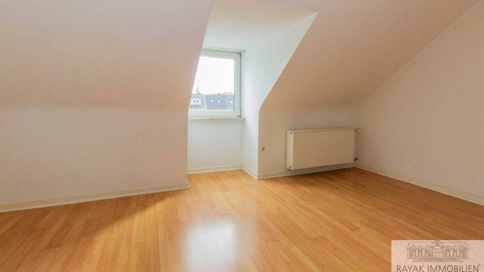 Harmonisches Wohnen: Gepflegtes Reihenmittelhaus mit komfortablen Garten in ruhiger Lage