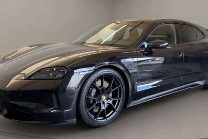 Porsche Taycan 10.000 km 153.500 € Köln 50823