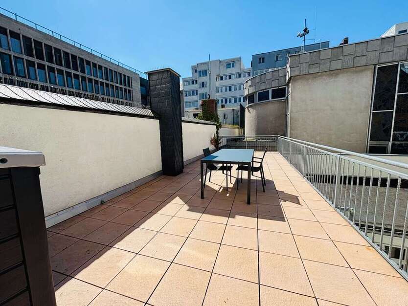Wohnung zum Mieten in Wiesbaden 1.050 € 97 m²
