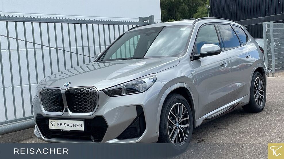 BMW iX1 5.898 km 53.949 € Günzburg 89312