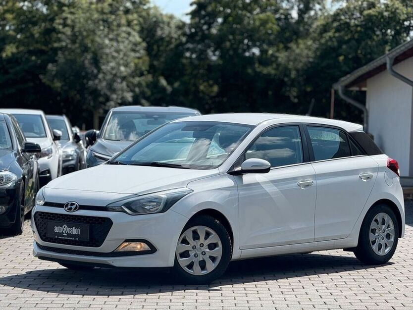i20