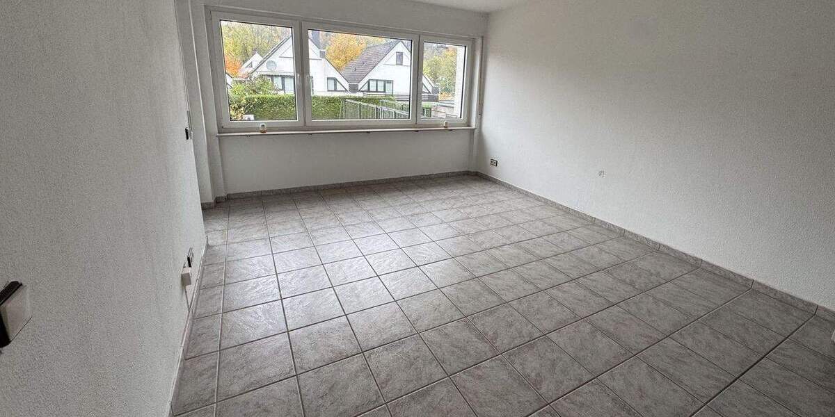 Eigentumswohnung mit 2-ZKB, Loggia und Tiefgaragenstellplatz in ruhiger Wohnlage von Bendorf- Sayn 2 zimmer