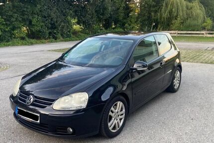 VW Golf 212.000 km 2.200 &euro; Stephanskirchen 83071