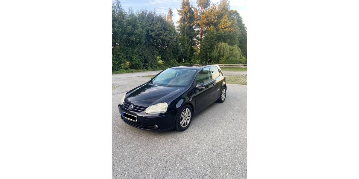 VW Golf 212.000 km 2.200 &euro; Stephanskirchen 83071