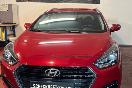 Hyundai i40 185.000 km 8.999 € Heidelberg 69115