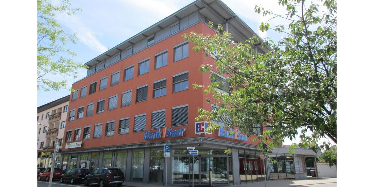 LEBACH : Moderne BÜRO oder PRAXISFLÄCHE direkt am = BITCHER PLATZ = ! zimmer