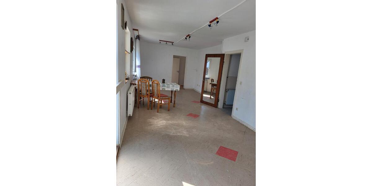 Einfamilienhaus Gemünden (Felda) - 9 Zimmer, 190 m&sup2;, 1.400&euro; | Angebot:26604949