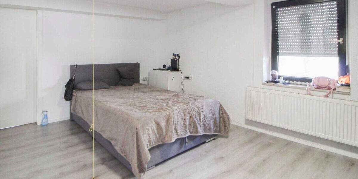 Doppelhaushälfte Stuttgart Weilimdorf - 7 Zimmer, 170 m&sup2;, 485.000&euro; | Angebot:25717817