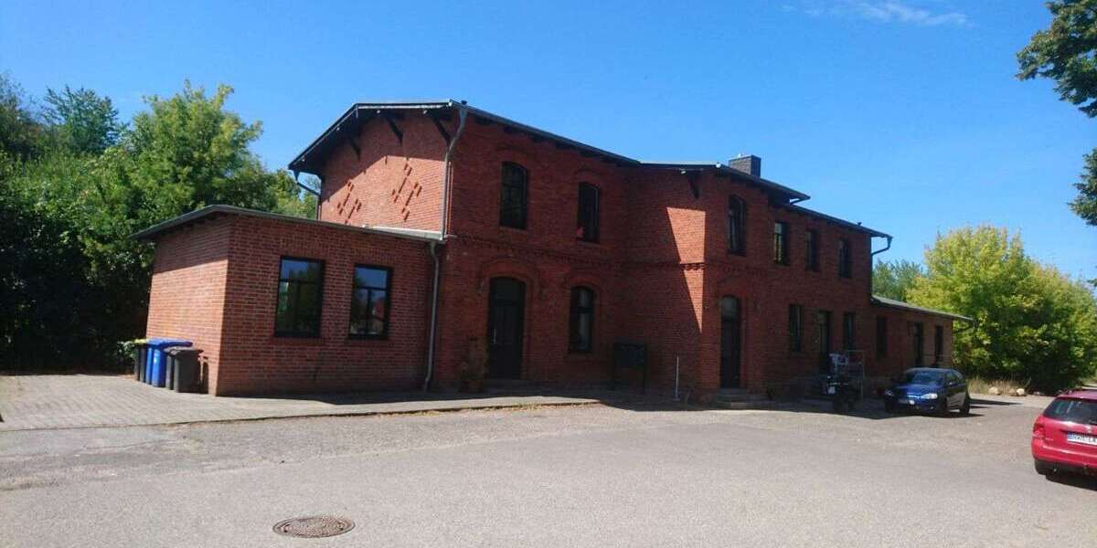 Etagenwohnung Neukloster - 2 Zimmer, 60 m&sup2;, 460&euro; | Angebot:24904532