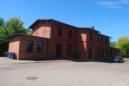 Wohnung Neukloster - 2 Zimmer, 60 m&sup2;, 460&euro; | Angebot:24904532