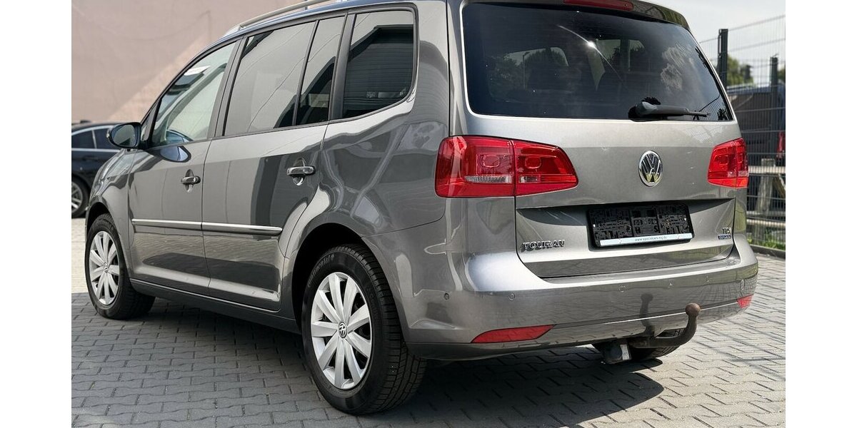 VW Touran Highline / Navi / 7 Sitze / Klima / AHK 255.000 km 7.190 &euro; Mönchengladbach 41066