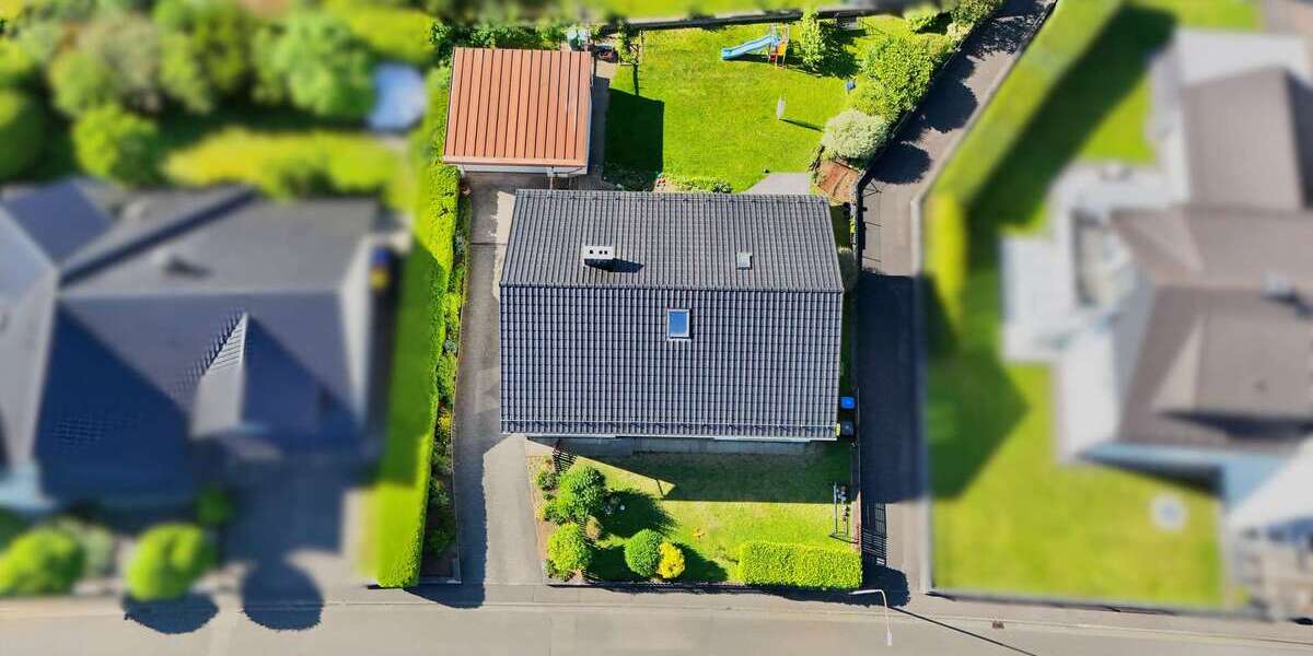 Einfamilienhaus mit ELW in Herborn OT mit Garten, Terrasse und Garage - Einfamilienhaus Herborn | Angebot:27332775