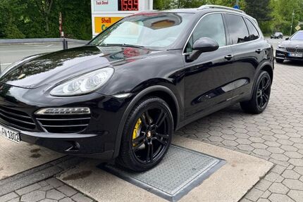 Porsche Cayenne 303.000 km 14.900 € Osnabrück 49084