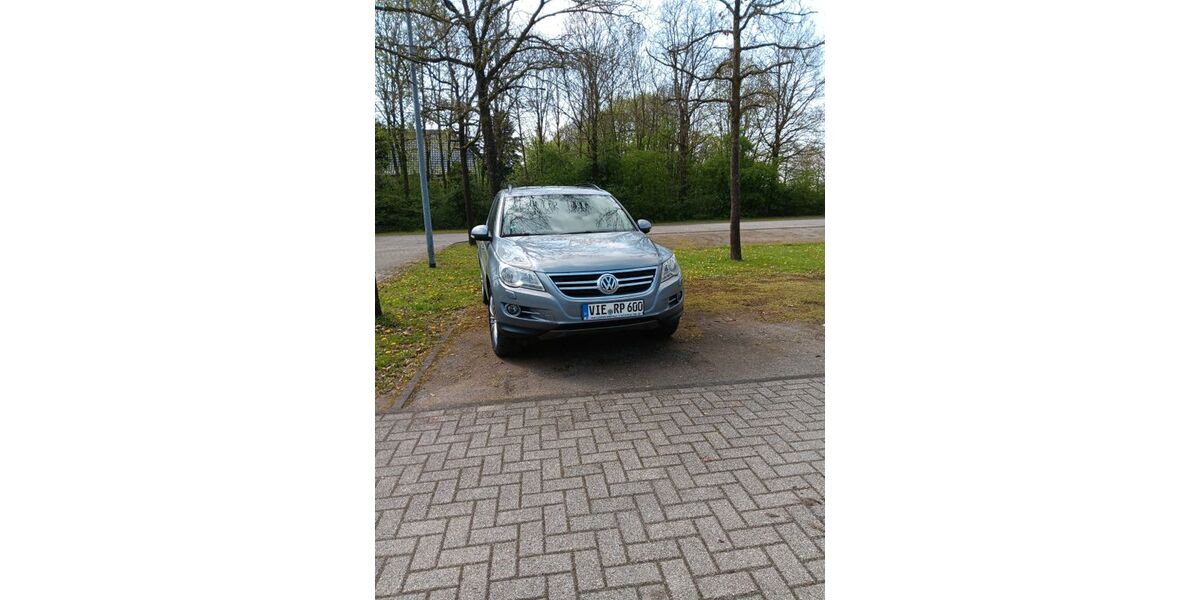 VW Tiguan 221.000 km 5.200 &euro; Kalkar 47546